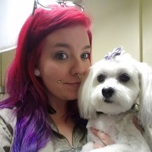 Meet your Posher, Laura